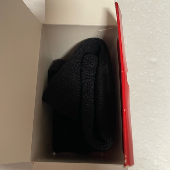 NWOT Ace Brand One Knee Compression Support with 2 compression zones Size Small - Picture 10 of 10